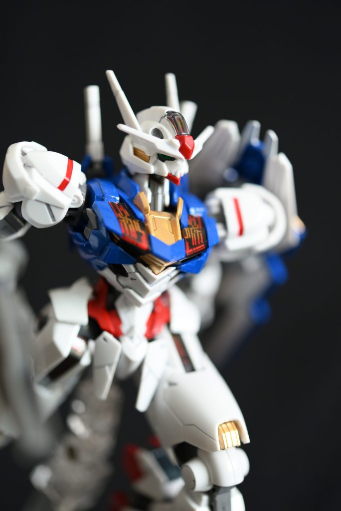 胸部アップまだ設定をあまり知らないのでマークとか良く分からないので派手なシールを貼りました。