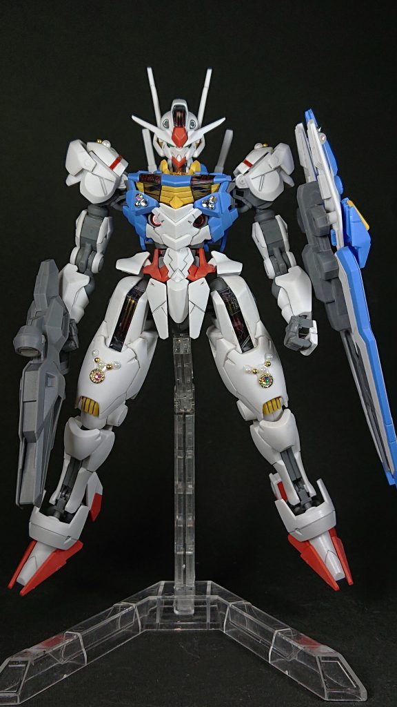 可愛いものが好きな長女のガンダム英才教育用なので、長女の意向を反映して少しだけデコっています。