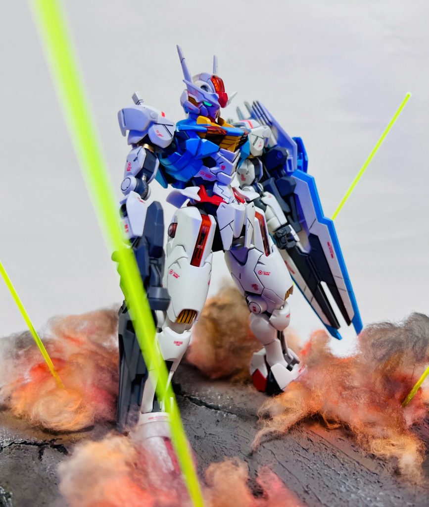 HG 1/144 機動戦士ガンダム 水星の魔女 ガンダムエアリアル 塗装済み完成品 オリジナルベース付き–3枚目/制作者：H4co Y