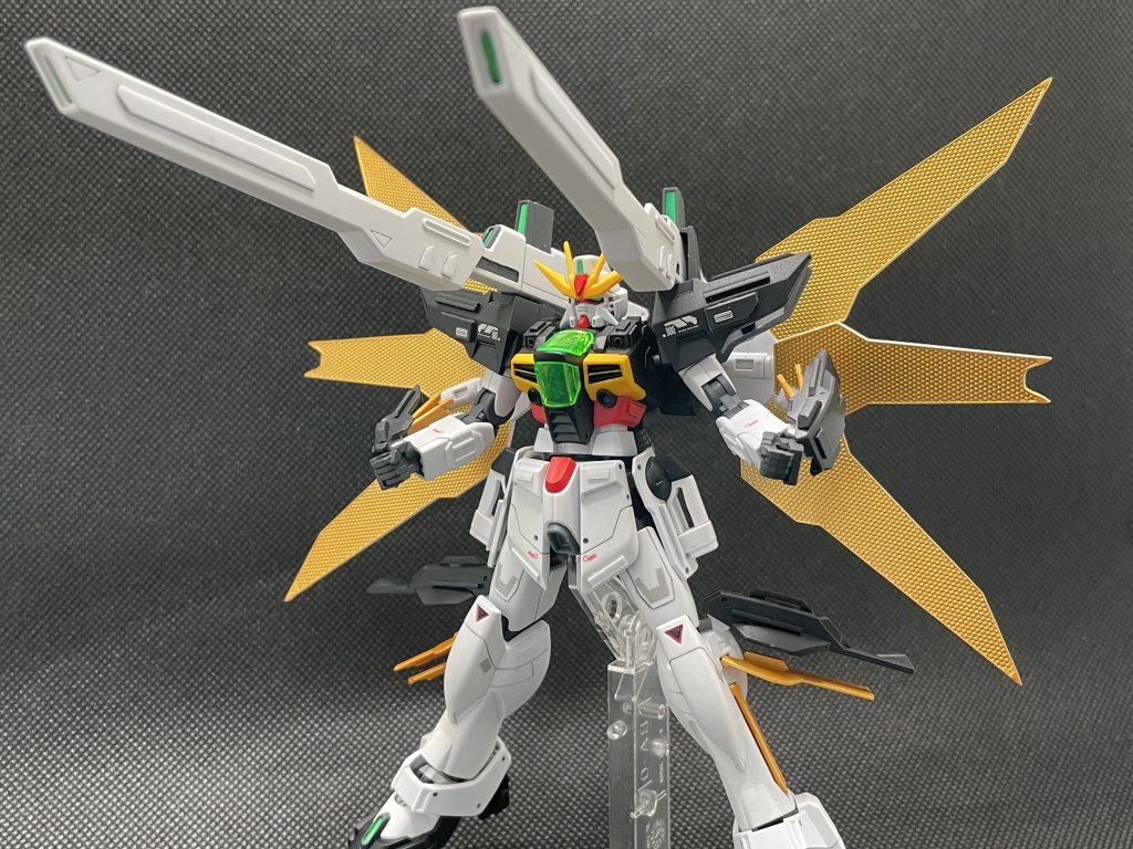 リフレクターはガイアノーツのスターブライトゴールドで塗装してます。