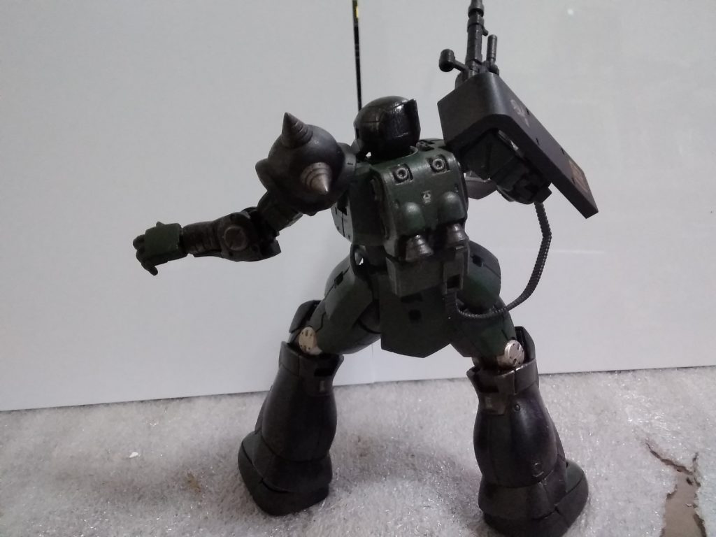 バックショット。このころは、黒鉄と焼鉄色にはまっていた時期でもありますね。とどめにつや消しスプレーをかければ完成です。