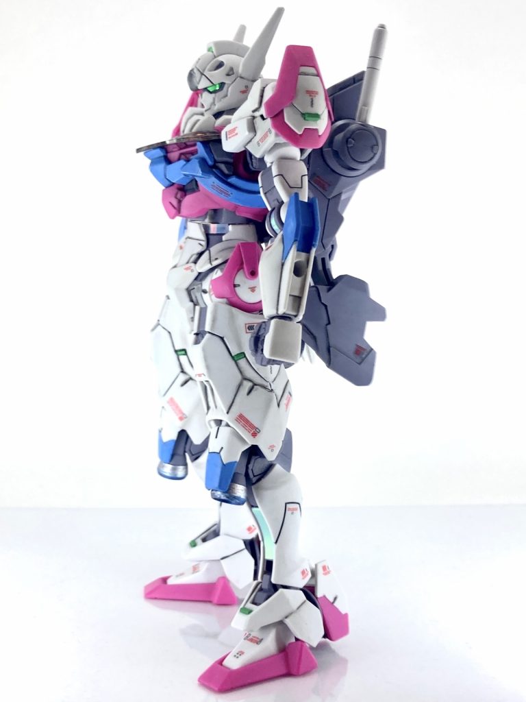 プラ板でグリーンポイントを少し追加したり、100均の装飾シールを貼りました。