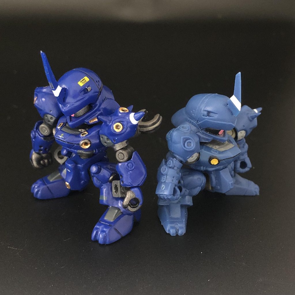 足を延長し身長を伸ばしています。