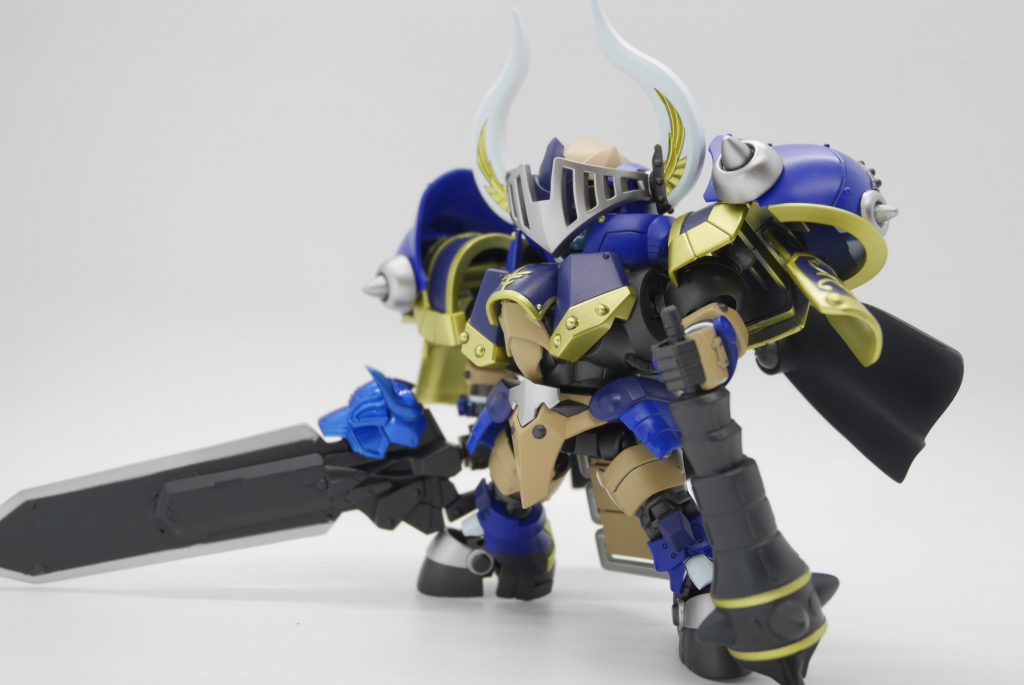 原作同様に武器は分離可能で、ショートクラブとして持たせる事ができます。