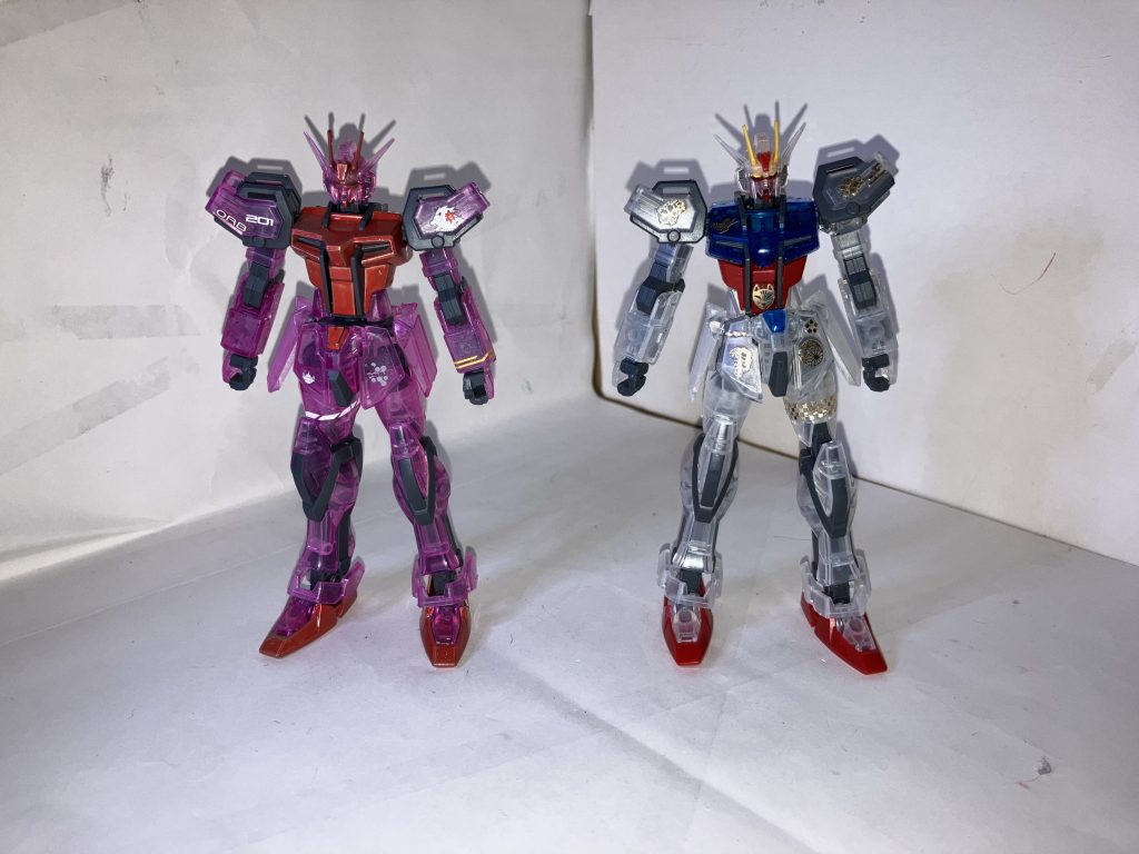 ノーマルのソリッドクリアと比べるとこんな感じです。