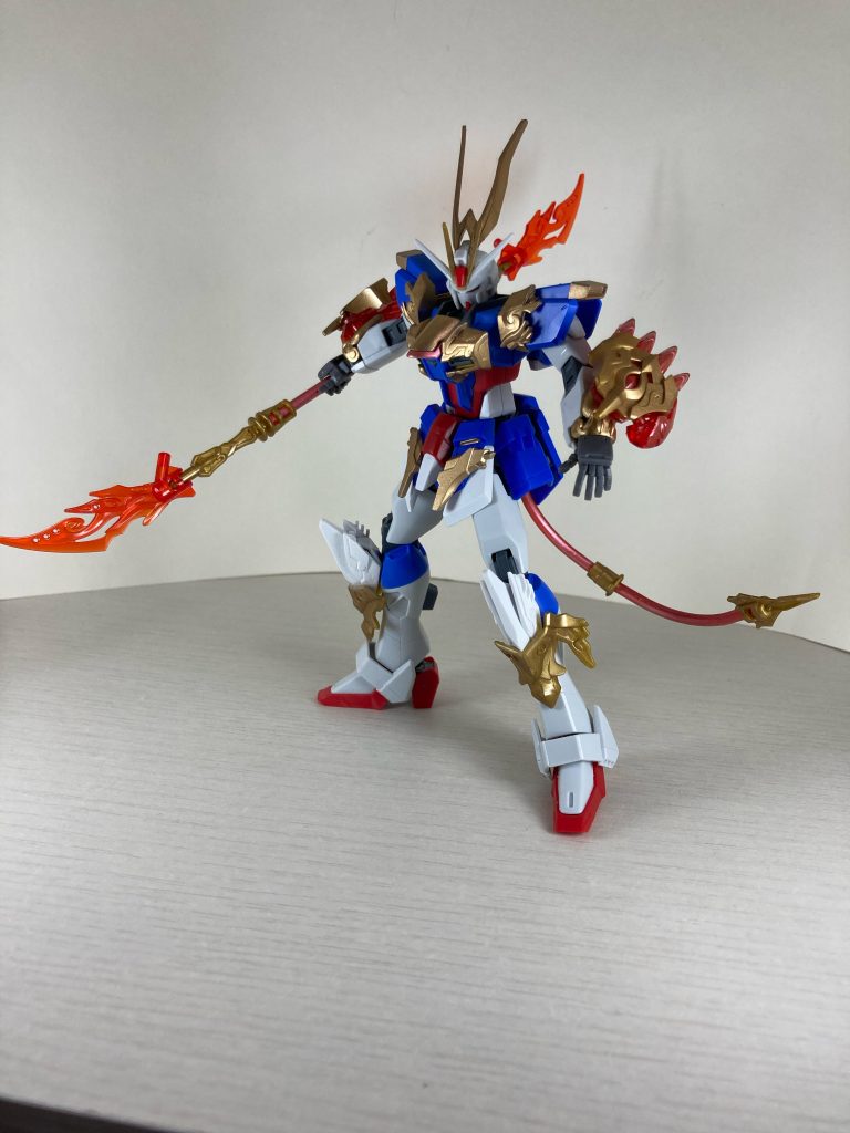 プラモオリジナルの炎刃も付けられます。