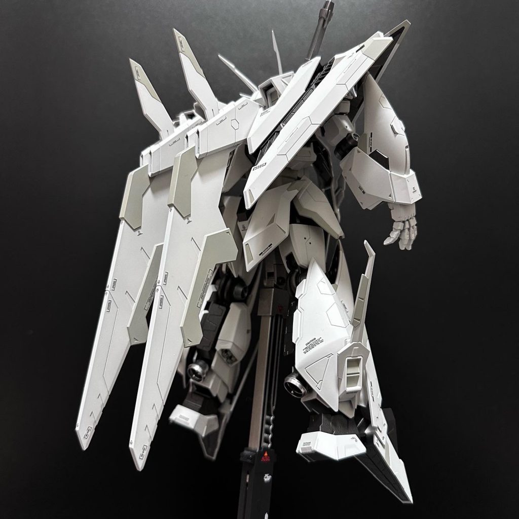 クスィーガンダム–4枚目/制作者：ジュン