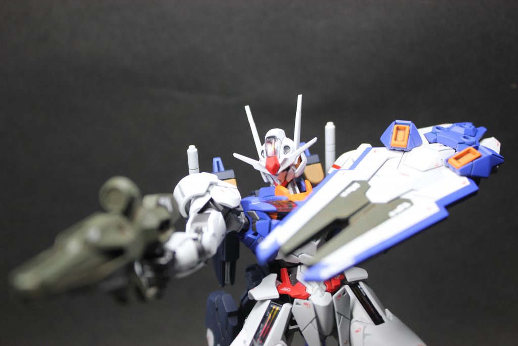 アクションポーズもいくつか。