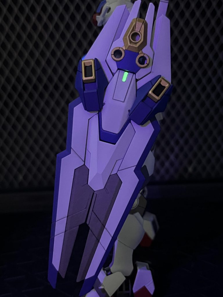 エスカッシャン(盾)にもワンポイントで。