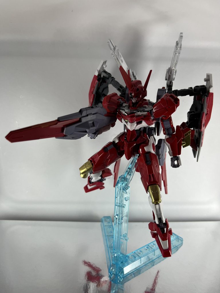 『サジ!ドッキングだ!』砲撃ユニットを後ろ側に動かしてブースターぽくするとダブルオーライザーみたい…