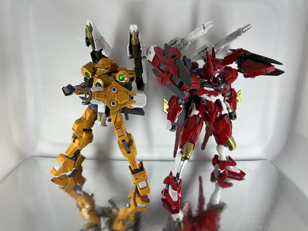 ラスト 2体並びヤンロン『ミオ、実戦だ。油断するな。』ミオ『ヤンロンは堅いなー、分かってるよー。』炎と大地の魔装機