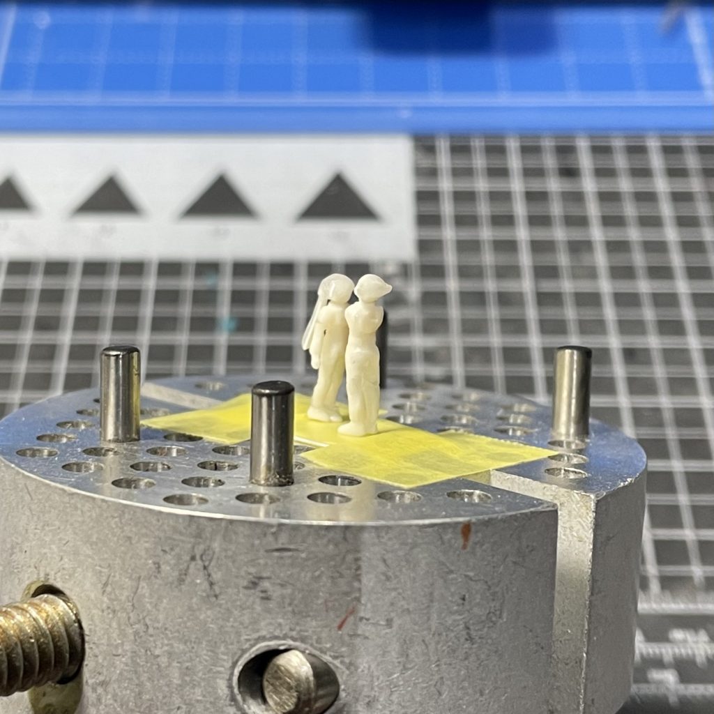 フィギュア作製中