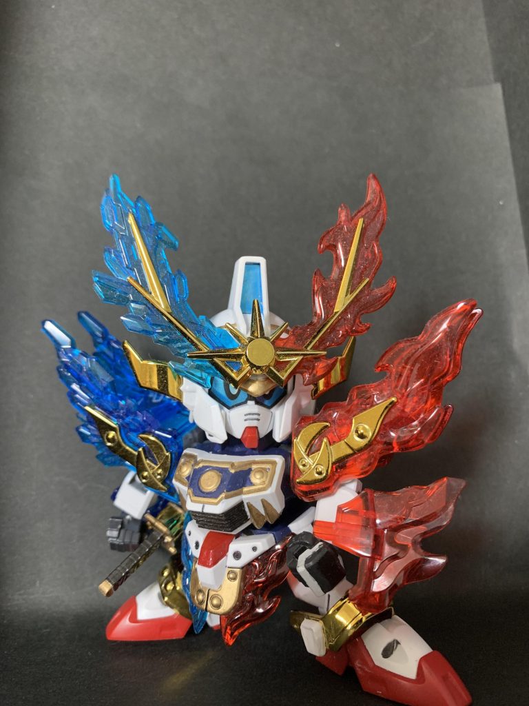 烈光の鎧です。クリアパーツが大きくて綺麗！轟天頑駄無を買わなくてもついてます。