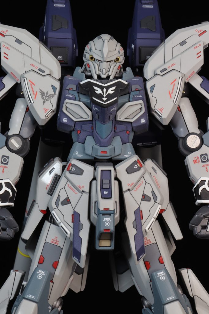 上半身は視線が集まるので気合入れました💪ちょっとレッド入れ過ぎてやかましいかも💦