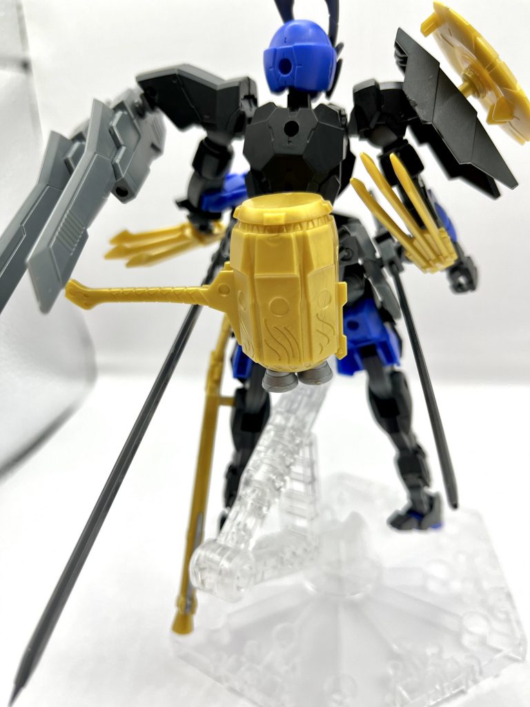 ･コズチ用途は殴ったり投げたり。ブースターがついてるので投げるとめちゃくちゃ早く飛ぶという設定です。