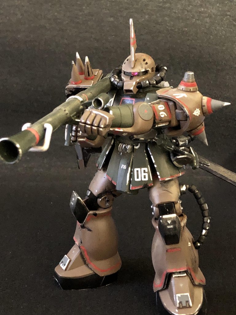 今回は赤で部分塗装、より攻撃的な感じにしました