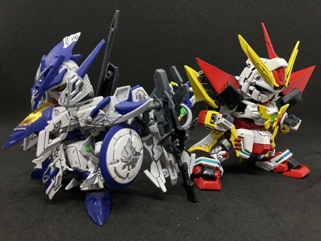 前回のアキューデンスと揃えるとガルムレイドとサーベラスでモチーフ側の主人公2機が完成しました