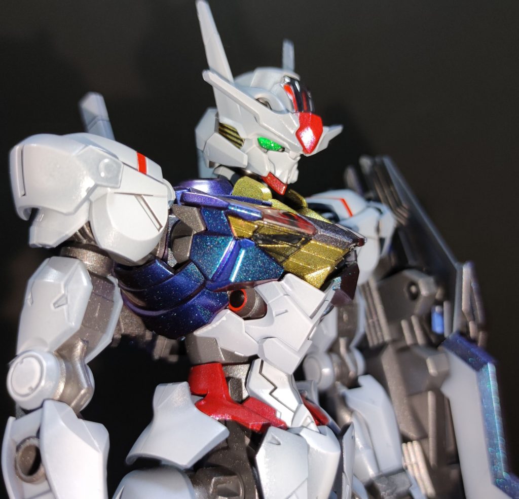 カメラアイはUVレジンを使って盛り上げて、エアリアル君のクリッとした目の再現にも挑戦してみてます。