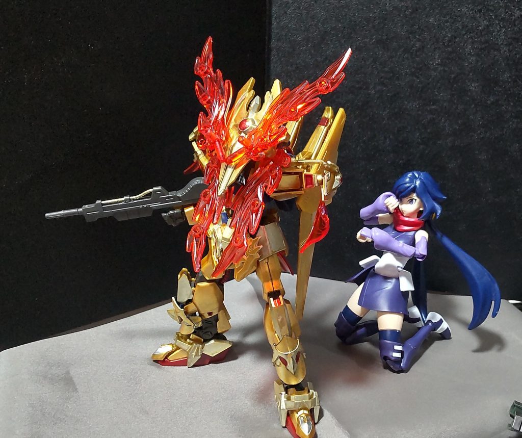 その防御力は、たとえ戦艦の主砲でさえ完全に塞ぎ切るといった事が可能になってます。※吸収→エネルギー変換→変換したエネルギーで炎を現出し仲間を守るといった感じです。まるでミネルバの主砲からアークエンジェルを守るムウさんみたいですな。