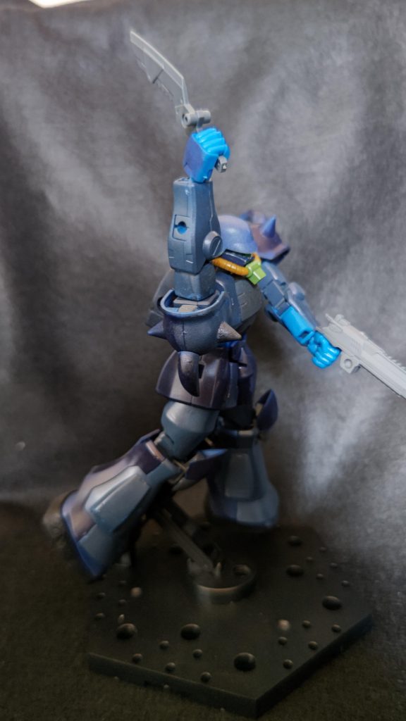 MS-07B現地改修型–3枚目/制作者：@クサラ