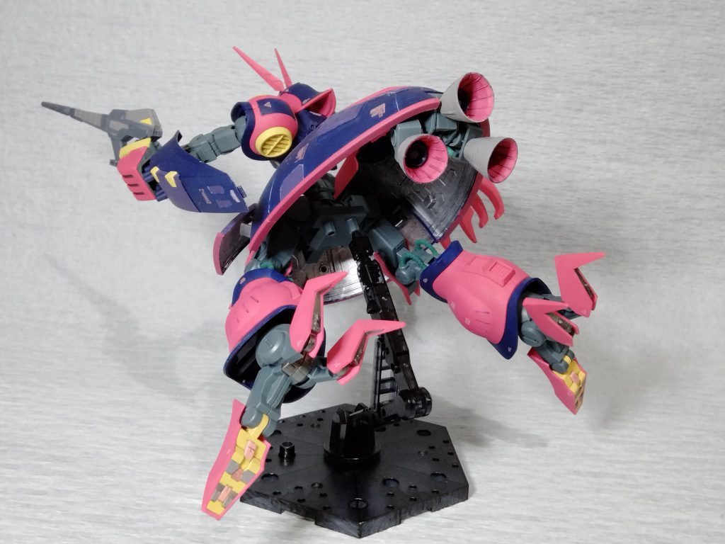 スカート内部は銀にしました。チラッと見えたとき光るのが気に入ってます。写真はチラッとどころではないですが。