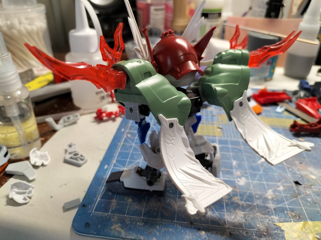 後部羽織もワールドヒーローズより。3mm穴があれば色々付く。