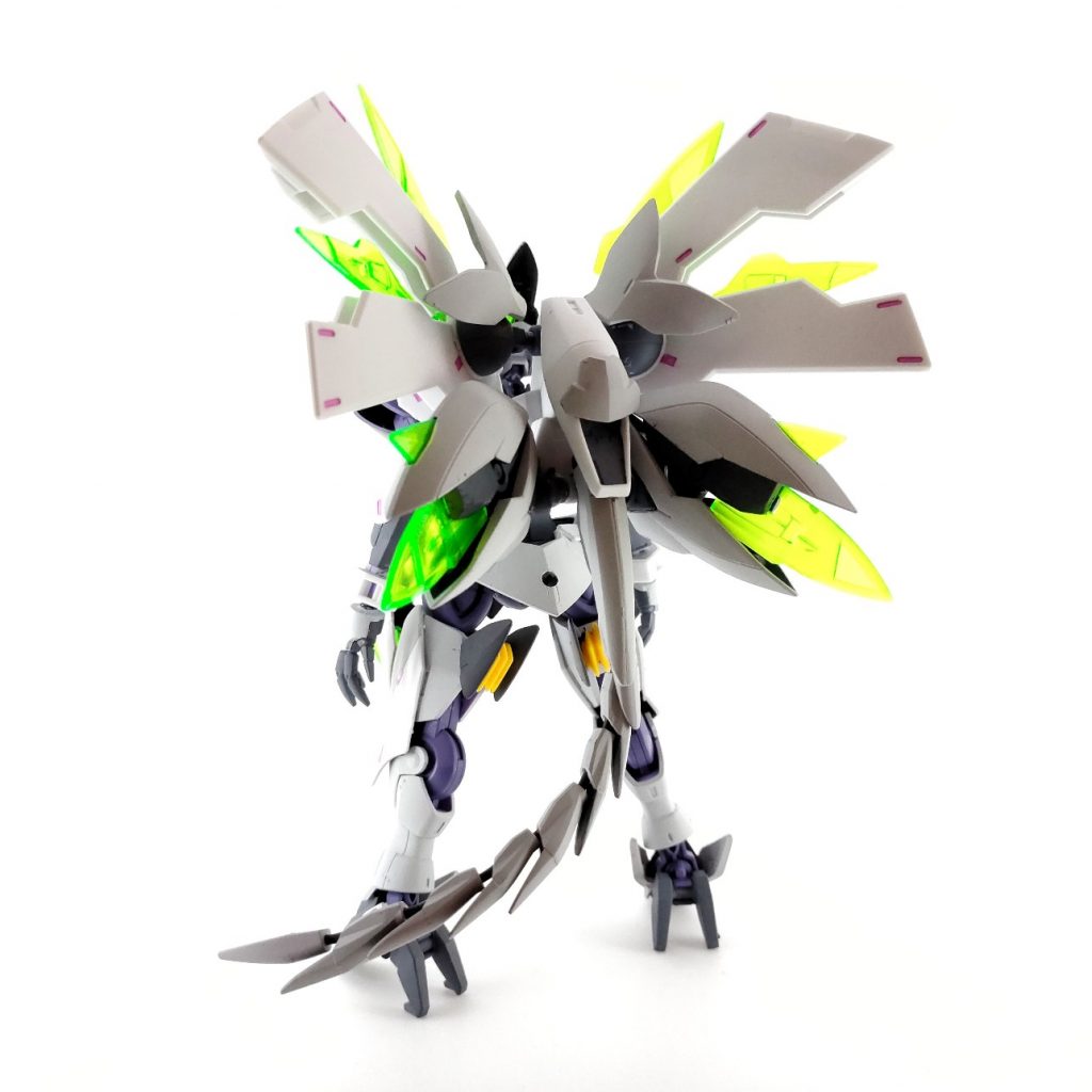 ヴェギルーガは、ギラーガとベギルベウを悪魔合体した機体です。対サイコミュ兵器の支援機として作られました。