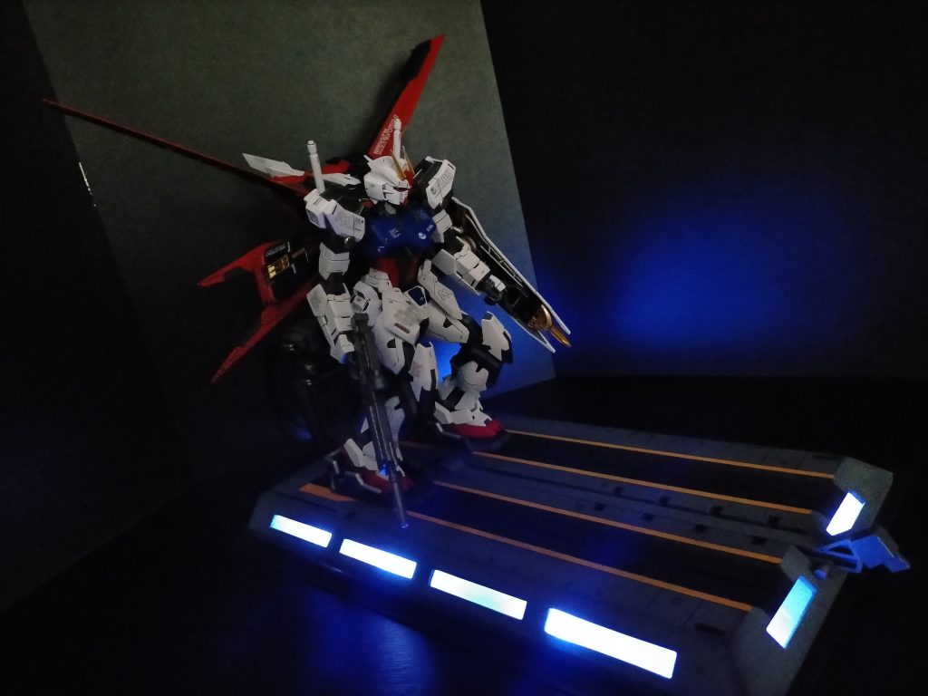 電装カタパルトデッキ【MGストライク付属品】3/2022EX–2枚目/制作者：ジノービー