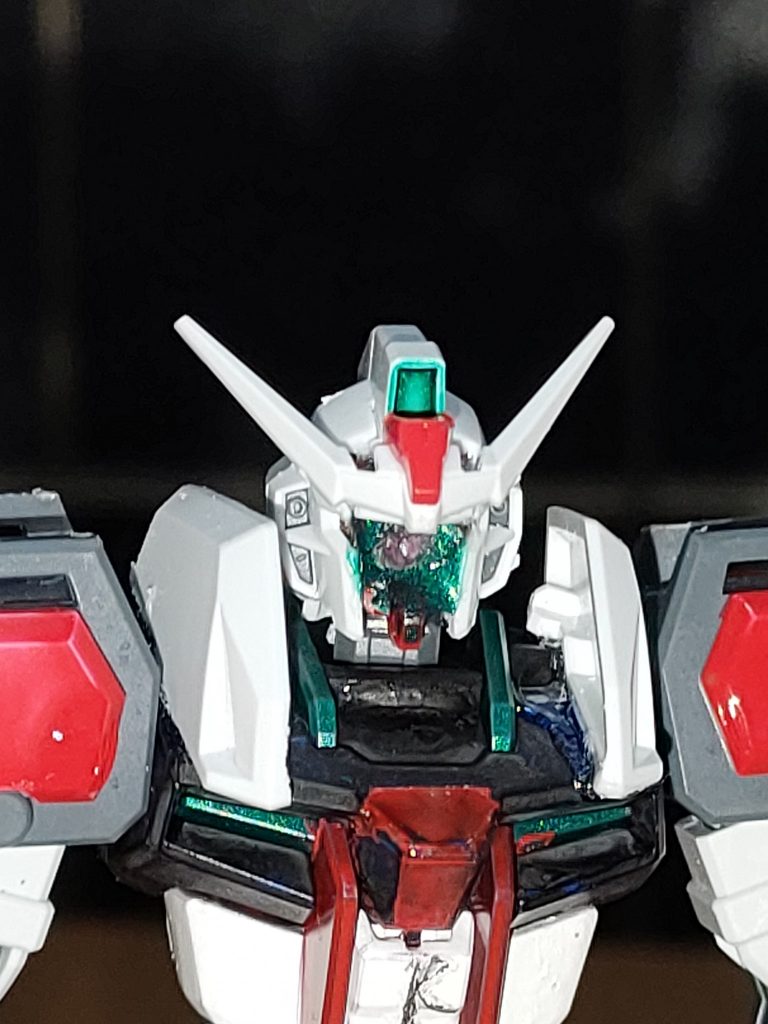 頭部コクピット。透過液晶のパネルで覆われて脱出機構も備えるが心理的に頭部は狙われ易く被弾率の高さからコンペに敗れた。