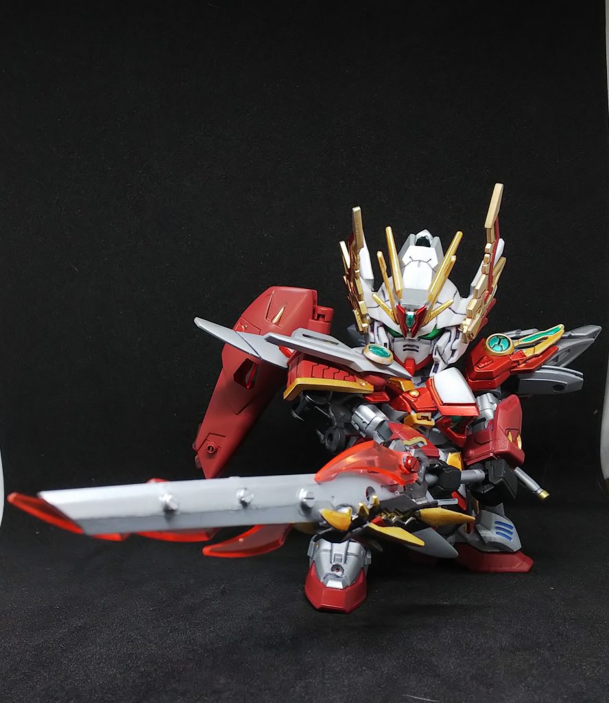 魔竜剣グラムキャリバーグラムキャリバーは意思を持つ大剣  かって神々に退治された魔竜の魂が宿る魔剣で、自らの主と認めた者だけに力を貸す魔力が膨大であり、普段は背中のバインダーに封印されている