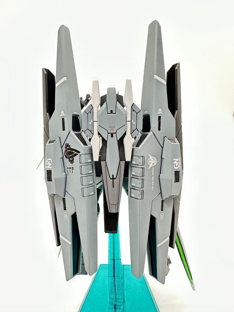 GNアーチャーのブースターがデカい！デカすぎて腕や肩が干渉してポーズがつけられません…。