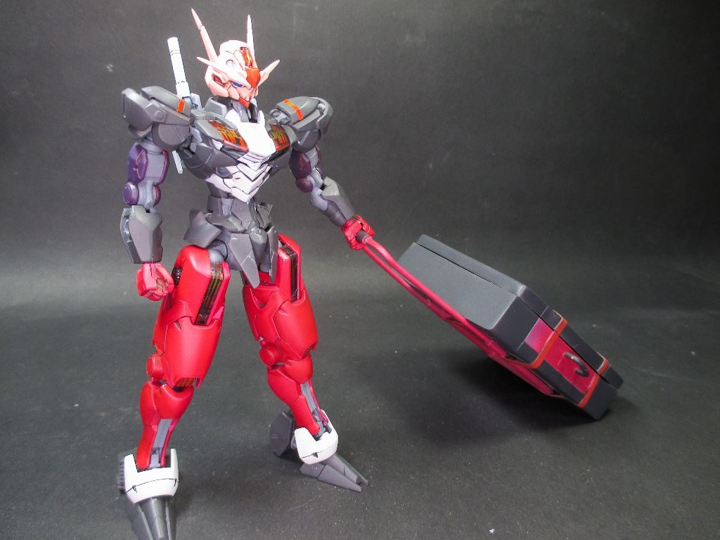 ガンダムエアリアル”エルザ”–2枚目/制作者：堺・悠一