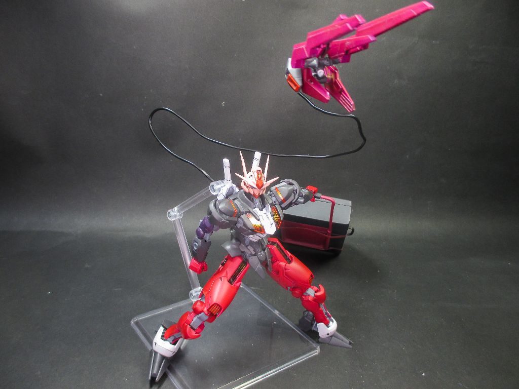 ガンダムエアリアル”エルザ”–6枚目/制作者：堺・悠一