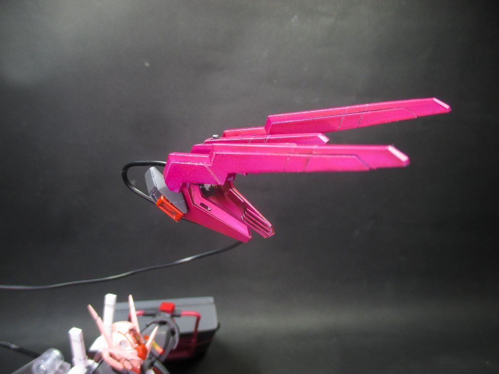 ガンダムエアリアル”エルザ”–7枚目/制作者：堺・悠一