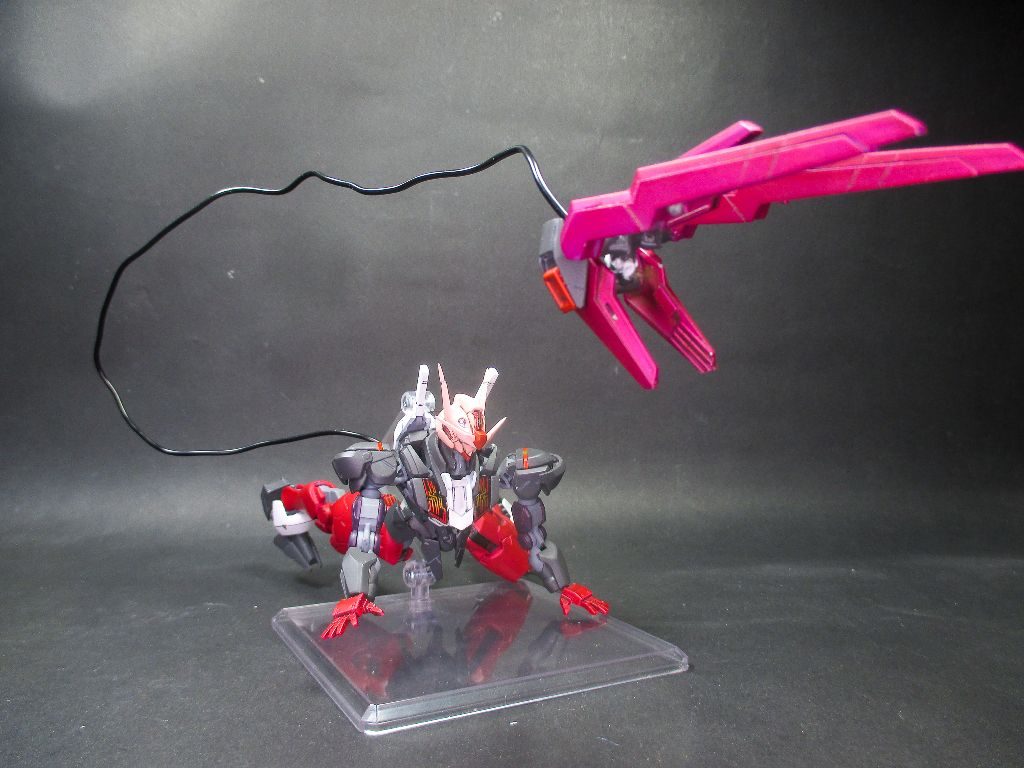 ガンダムエアリアル”エルザ”–9枚目/制作者：堺・悠一