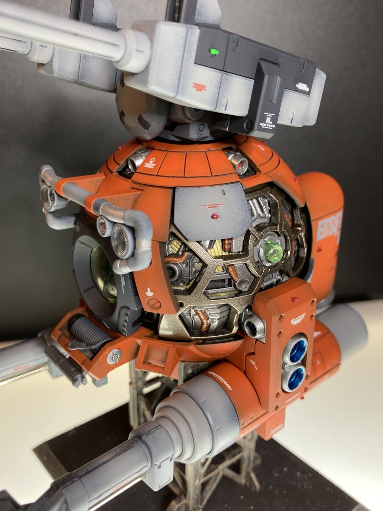 各所にレッドチップや蛍光グリーンチップを埋め込んだのですが塗膜分を計算に入れていなくてピッタリはまりませんでした(；´Д｀)何事にも余裕が必要であります。