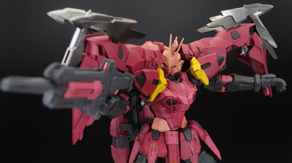 アクセラレートライフルを構えて　左平手のお陰でこのポーズが決めやすい