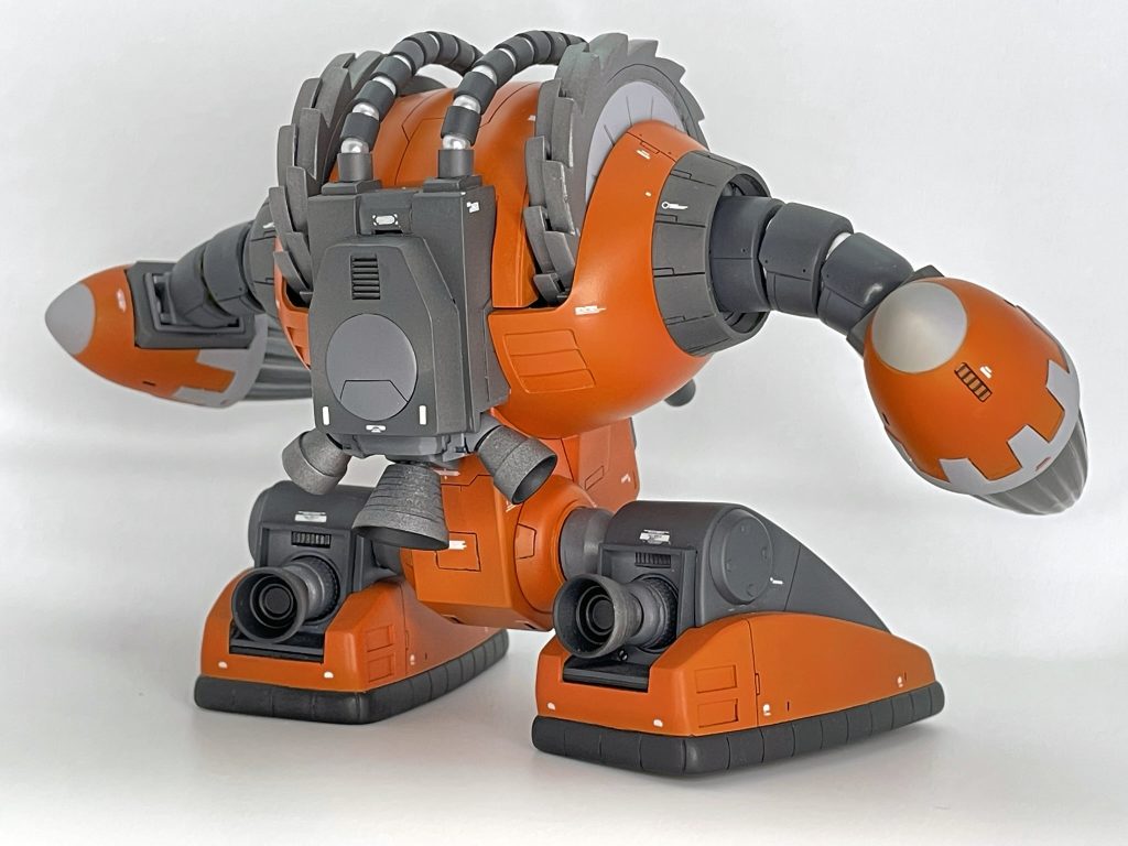 上腕及び股関節は流用ですが基本は旧キットのパーツそのままにディテールアップで情報量増やす方向で