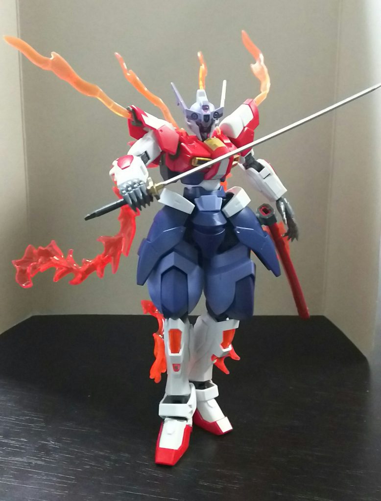 一気に塗装してしまったのでかなり前の構想段階の写真上半身をディナイアルにしたほか刀そのものや帯刀位置も忍者っぽく背中に変更炎エフェクトは使いませんでしたが弁髪に少しだけ残りました