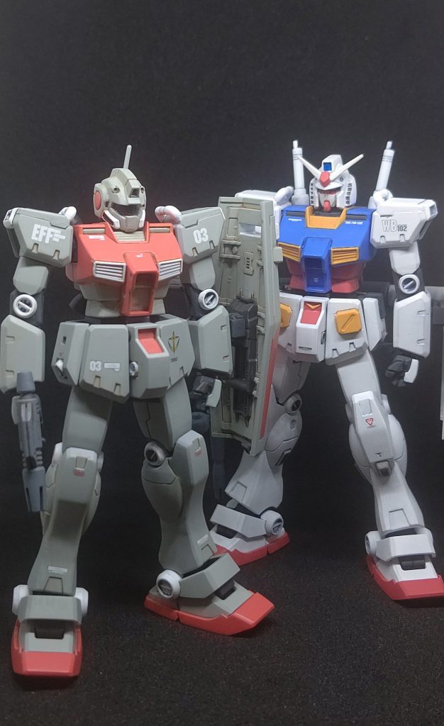 そんなお気軽モデリングなので、これまでに1/144でVer.Kaを再現された方々の作品の熱意と完成度には遠く及びませんが、それでもこうして完成させてGMも並べることができてとても満足しています。    