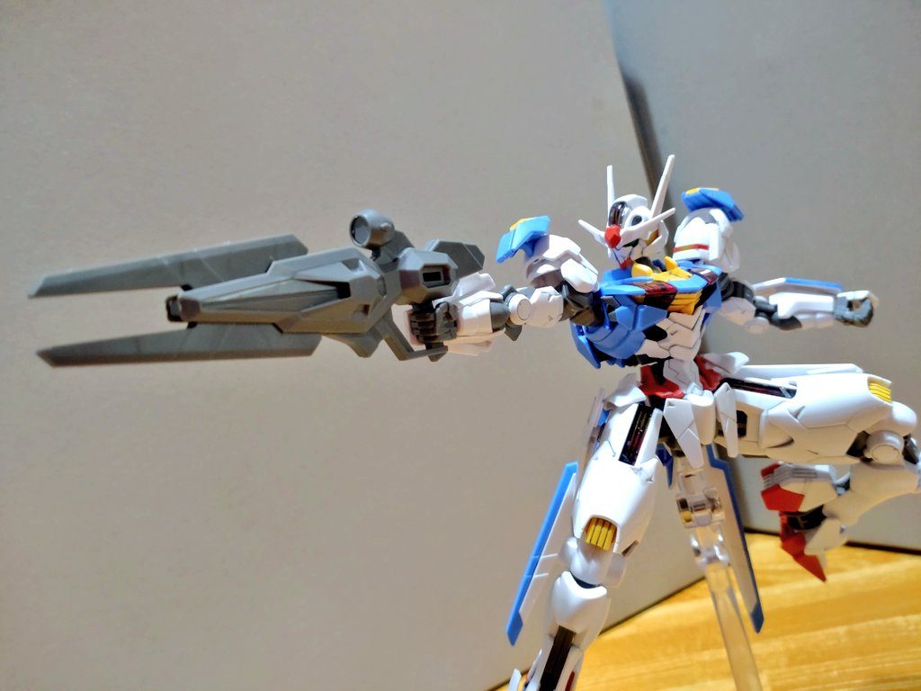 こちらもルブリスと同様にビームライフルの追加パーツに