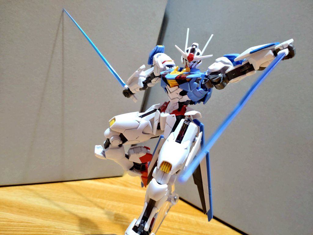 今度発売される追加パーツにビームサーベルの柄をマウント出来るとのコトだけど、バックパック物寂しくなりそう…