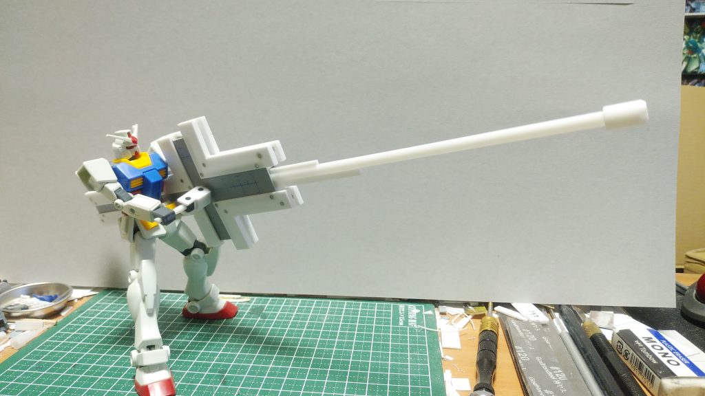 プラパイプとか挿してロングバレルに前外殻は展開させてます