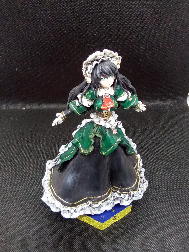 今回は服とスカートを布生地風に出来ないかな~と試行錯誤してみました。結果 汚くなってしまった部分もありますが・・概ね想定していた完成度になって満足です♪ フルスクラッチフィギュア造り初めて約半年ということで今出来る事を全てやった記念碑的な作品になっています