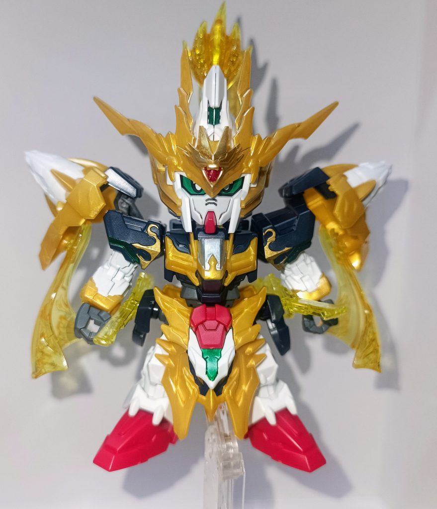 なかなか自立してくれません(笑)どうやらチョンマゲが重くて重心が取りづらいようです。例の如く細々とガンダムマーカーを使っています。脚部についてはかなり手抜き。見返すと彩色されてないのがチラホラ…どうも私は黒に塗られていないところは弱いようで、手持ちではアクリジョンしかないのでわざわざ筆を持ち出すのもなぁという事で手を抜くようですw