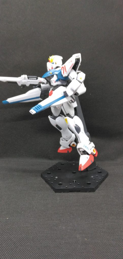 MG  ガンダムF91–4枚目/制作者：英典