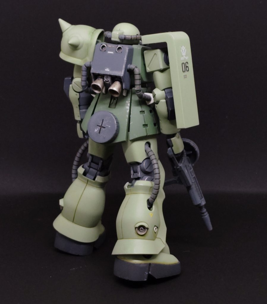 センチネル0079風と言っても、無改造で、肘から先と足の甲の色が違うだけです。