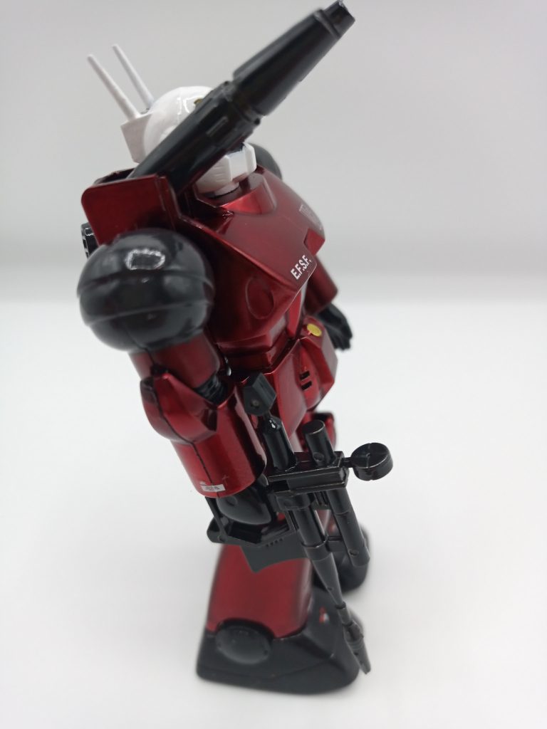 関節もあまり動かないが、愛着はかなりある作品になりました。旧キットの魅力なのでしょうか。