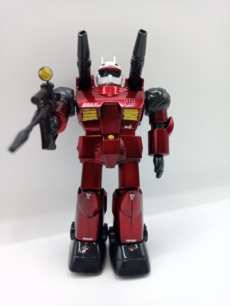 ガイアノーツ　EXブラック→ガイアノーツ　スターブライトシルバー→ガイアノーツ　クリアレッドでキャンディ塗装。今回は、クリアレッドについては、明るめのレッドにしたかったので、ガイアノーツ　クリアー光沢と７対３くらいの割合で希釈しました（初めての試み）。