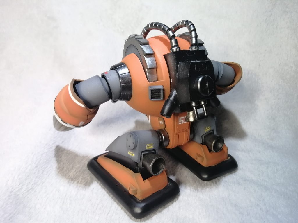 所々、細かいところを市販のディティールアップ使ってHG風？にシンプル過ぎないようにしています